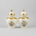 1216 7594 VASES AND COVERS